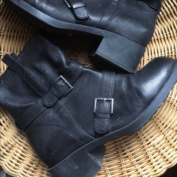 Women's Cole Haan Leather Buckled Ankle Boots US 8
