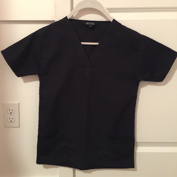 A Scrub Top in Dark Navy XS