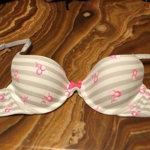 Never worn Victoria secret cotton bra