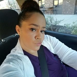 Meet your Posher, Lucora