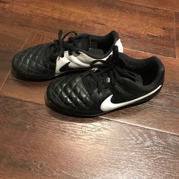 Nike tiempo cleats