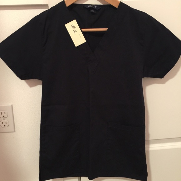 A preowned Scrub Top XS in dark Navy