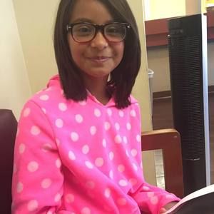 Meet your Posher, Desiree