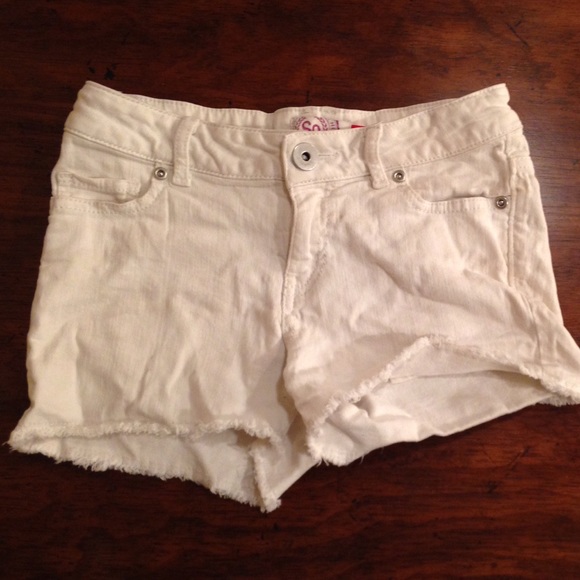I am selling white shorts.