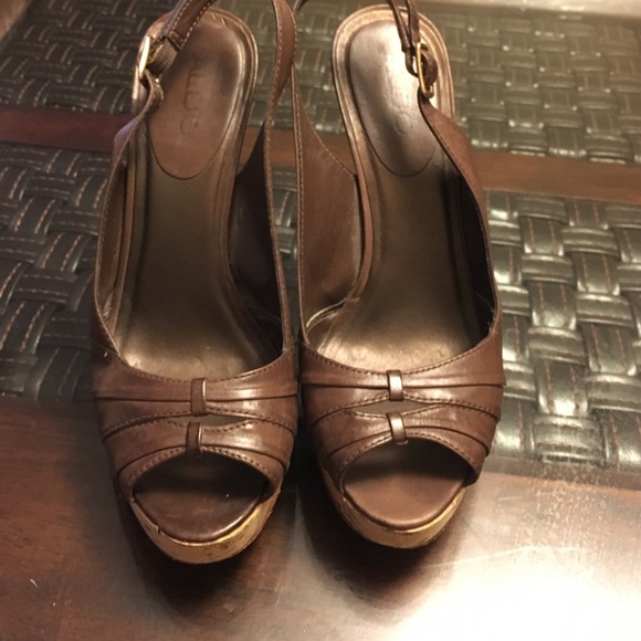 Leather brown heels