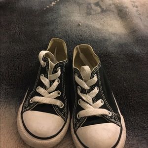 Toddler converse allstar low top size 8c