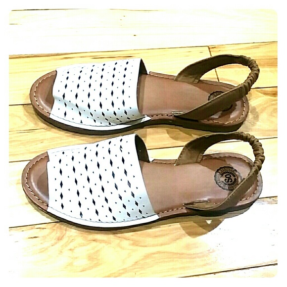 SO Shoes - So American Heritage Sandals new without tag