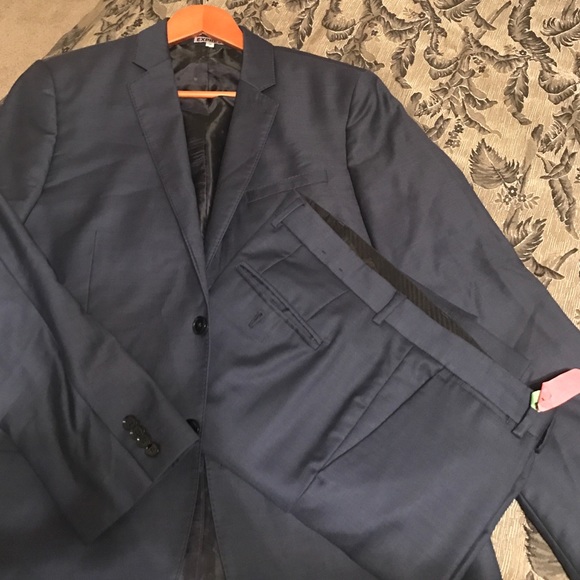 Express suit