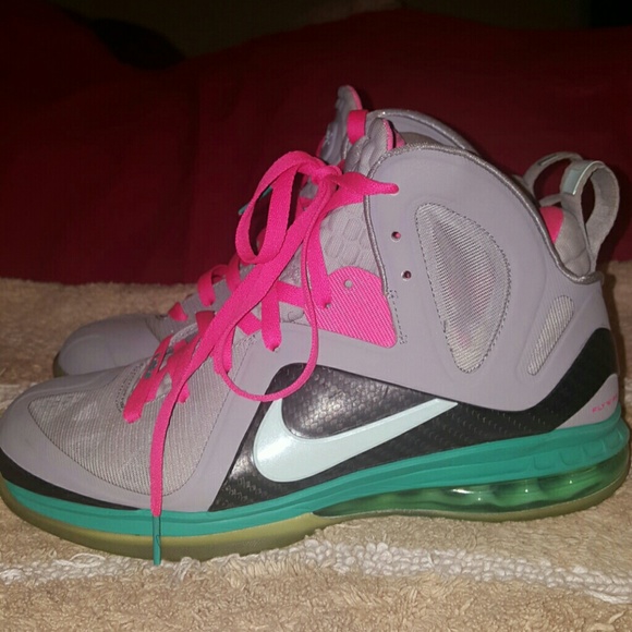 Nike LeBron 9 P.S. Elite - "Miami Vice" LE - Picture 4 of 4