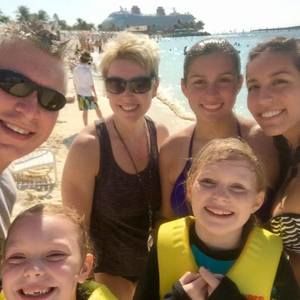 Meet your Posher, Hettie