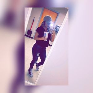 Meet your Posher, Jazmine