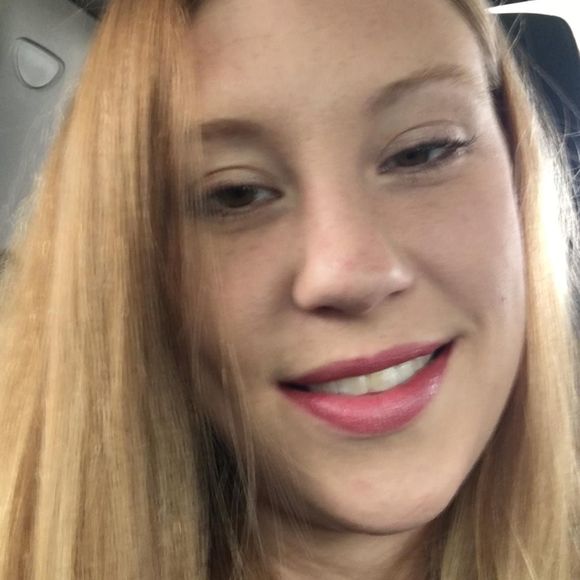 Meet your Posher, Tabi - Picture 1 of 1