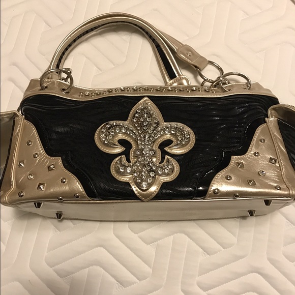Black and gold purse - Picture 1 of 3