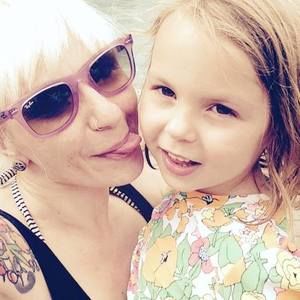 Meet your Posher, Celeste