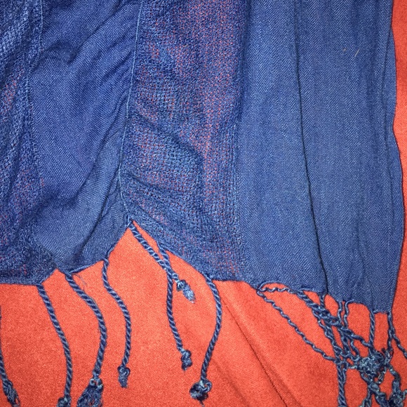 Scarf - Picture 3 of 4