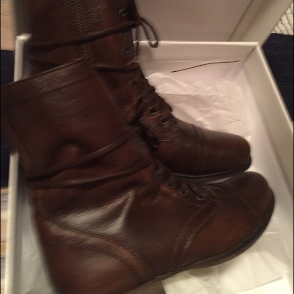 Steve Madden troopa brwn bootwoman 8.5 NEW - Picture 3 of 3