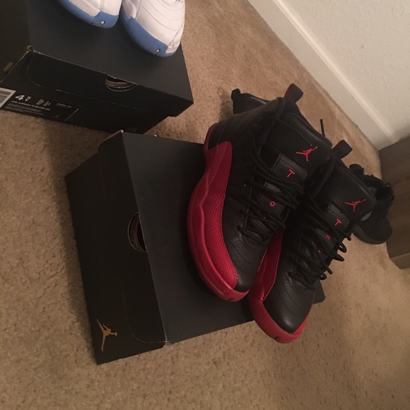 Jordan 12 (Flu Game) - Picture 1 of 4