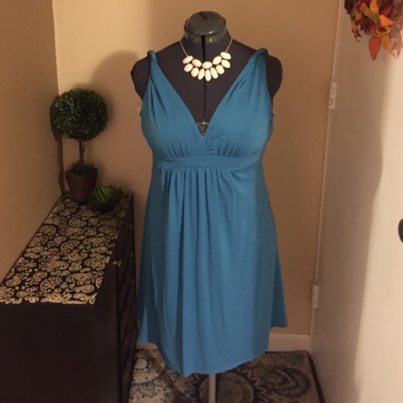 Essential blue dress
