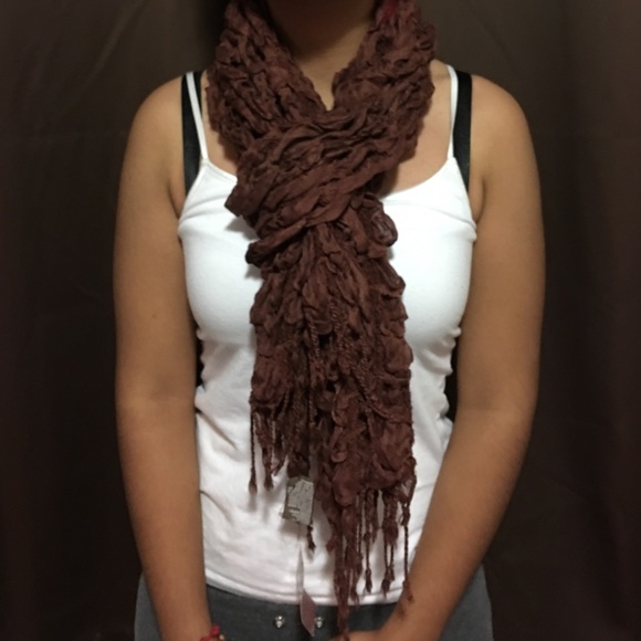 Brown bouncy scarf - Picture 1 of 4