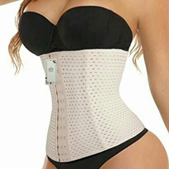 High compression 4 Steel Boned Breathe Corset - Picture 4 of 4
