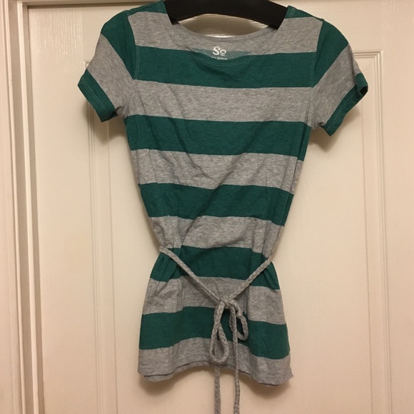 Belted T in Teal & Gray is NWOT!