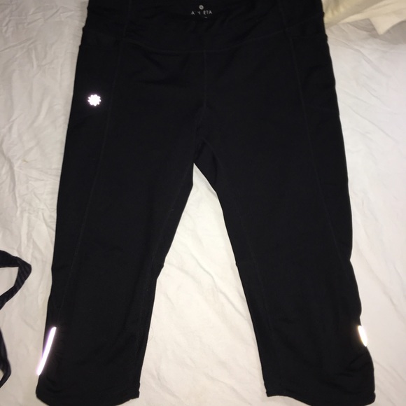 Athleta Pants - Athleta capris