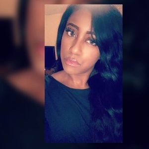 Meet your Posher, Crystal