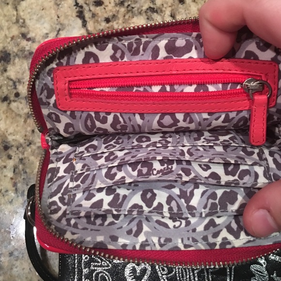 Wallets - Picture 4 of 4