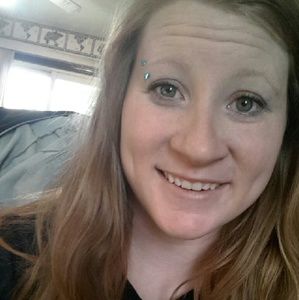 Meet your Posher, Lo