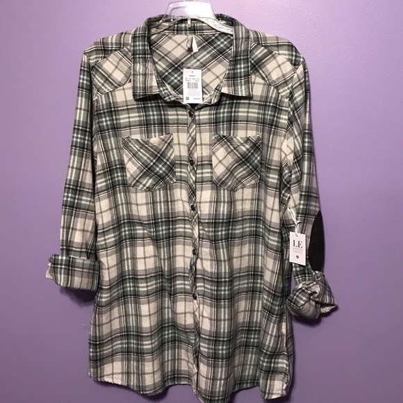 Vanity Tops - Women's Flannel shirt