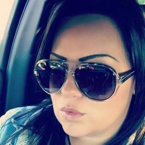 Meet your Posher, Lena