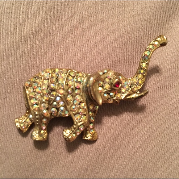 Antique elephant pin!!
