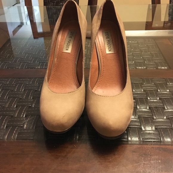 Tan heels