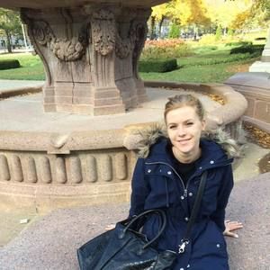 Meet your Posher, Yuliana