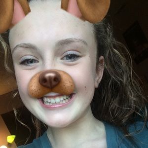 Meet your Posher, Alexis