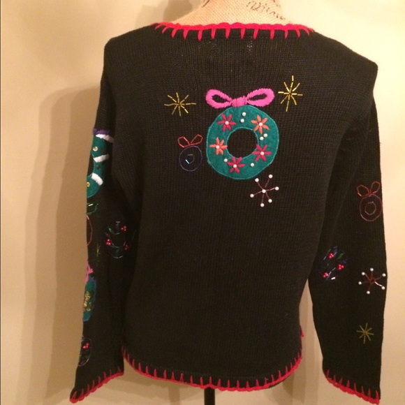 🎅Design Original Studio Holiday Sweater🎄 - Picture 3 of 3