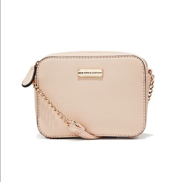 CHAIN-HANDLE CROSSBODY BAG