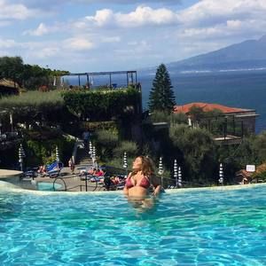 Meet your Posher, Noelle