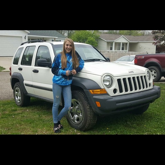 Meet your Posher, Shelly - Picture 4 of 4