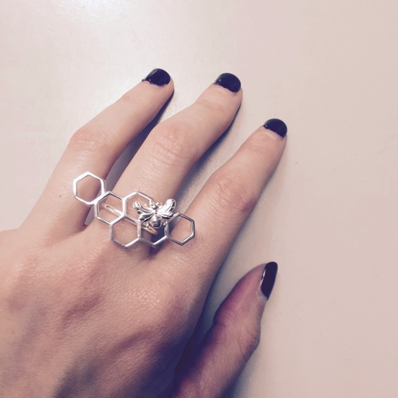 🐝Sterling Silver Bee Honeycomb Ring - Picture 2 of 4