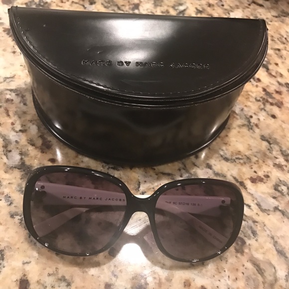 Marc by Marc Jacobs Sunnies