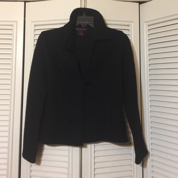Lily Stanhope black coat - Picture 1 of 4