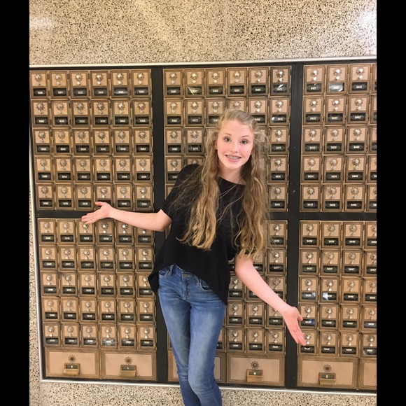 Meet your Posher, Hailey