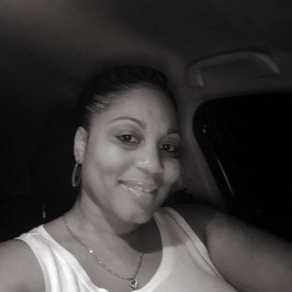 Meet your Posher, Aishia