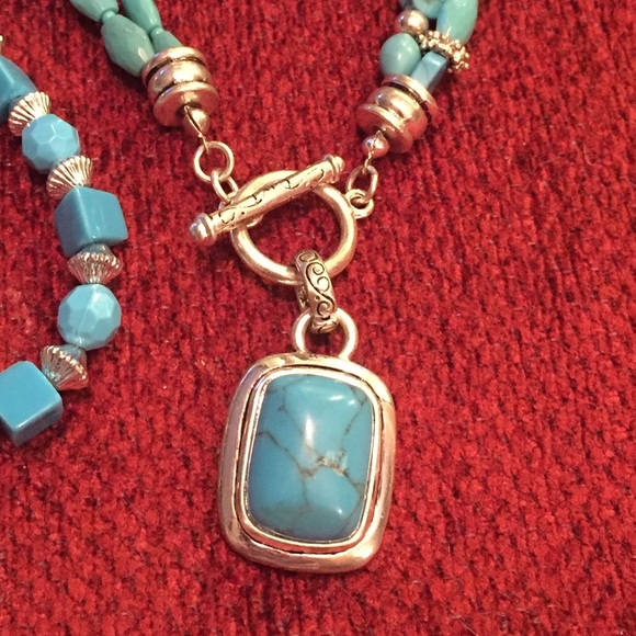 Necklace and Bracelet Bundle - Picture 2 of 3