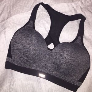 VSX 32D lightly wired sports bra