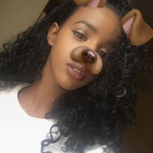 Meet your Posher, Anisa