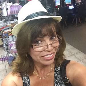 Meet your Posher, Carmen