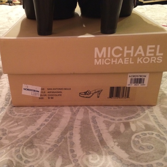 Michael Kors chocolate leather mule. Size 9.
