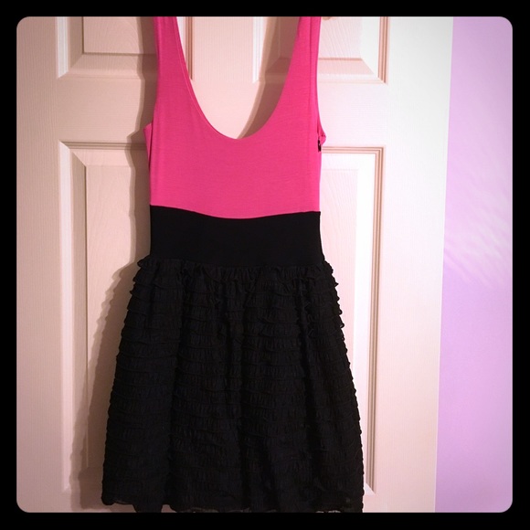 Topshop pink & black ruffle dress - Picture 1 of 3